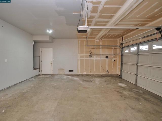 2035 Pasado Avenue, Manteca CA: https://media.crmls.org/mediaz/f328202f-1262-4318-8f83-e6aa9e934eee.jpg