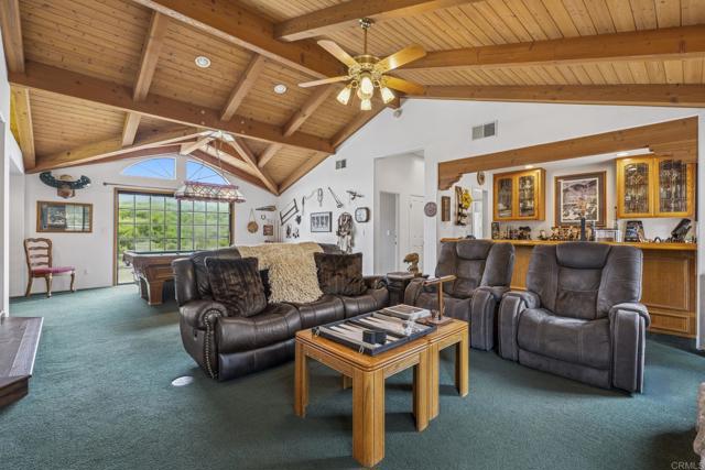 3048 Jason Road, Fallbrook CA: https://media.crmls.org/mediaz/f32861c1-a848-429e-981b-3828f69f6929.jpg