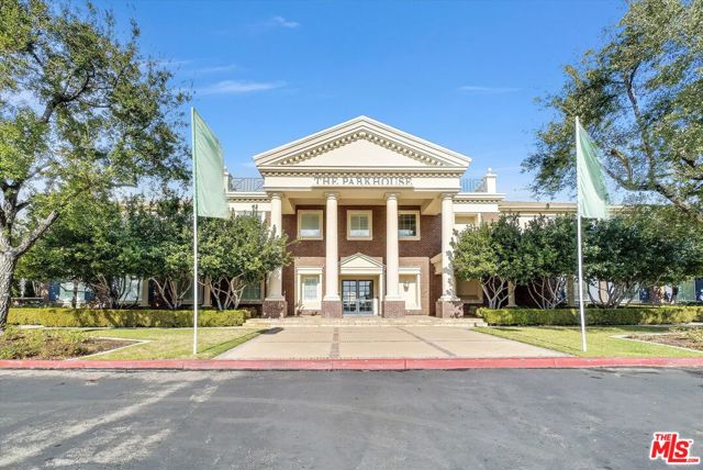 5611 Scharf Avenue, Fontana CA: https://media.crmls.org/mediaz/f3289afd-444c-47f5-b229-0db21679e9fb.jpg