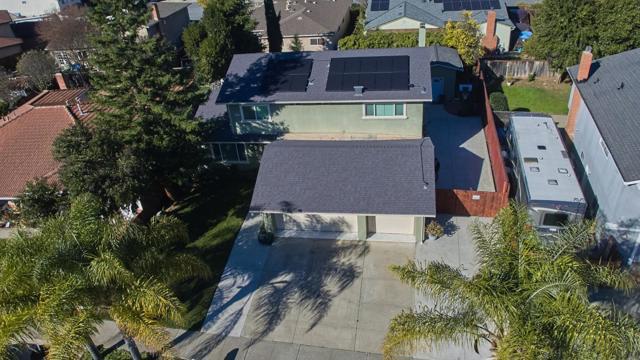 895 Greenwich Drive, Gilroy CA: https://media.crmls.org/mediaz/f328bcaa-e719-433f-a752-d3c7f8107478.jpg
