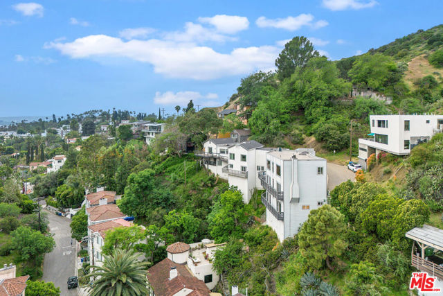 2350 San Marco Drive, Los Angeles CA: https://media.crmls.org/mediaz/f32903eb-7429-4339-8914-57dc17254893.jpg