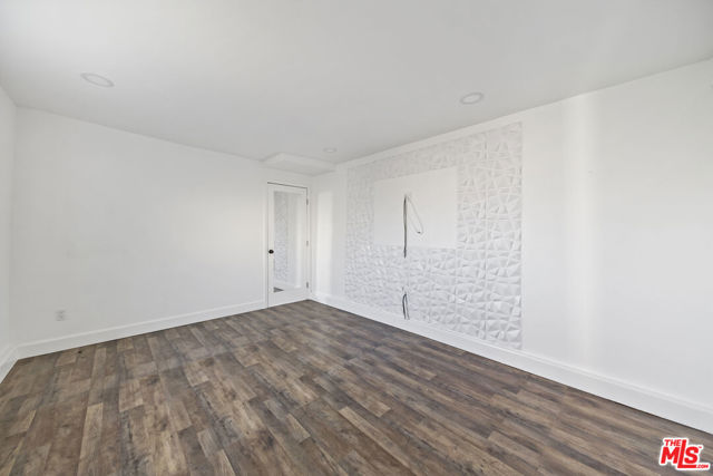 3293 N Mica Drive, Palm Springs CA: https://media.crmls.org/mediaz/f329802d-5318-4d70-99a9-20c448284a30.jpg