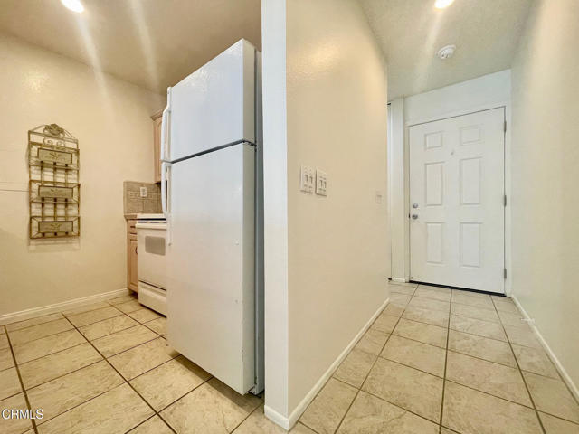 Detail Gallery Image 6 of 33 For 328 E Surfside Dr, Port Hueneme,  CA 93041 - 2 Beds | 1/1 Baths