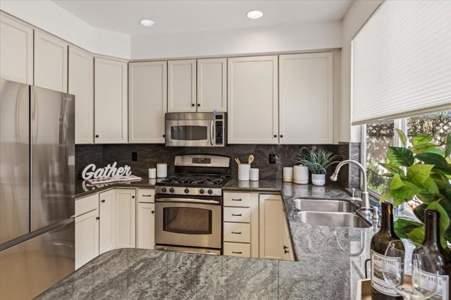 205 Houghton Street, Mountain View CA: https://media.crmls.org/mediaz/f32b12e6-89b7-4cf4-919e-48ea0496f7ad.jpg