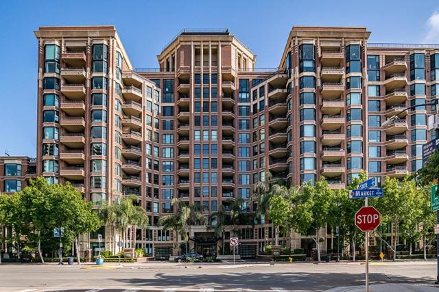 500 W Harbor Dr, San Diego CA: https://media.crmls.org/mediaz/f32b3843-5b77-4a27-b693-a4ff3eb26cf7.jpg