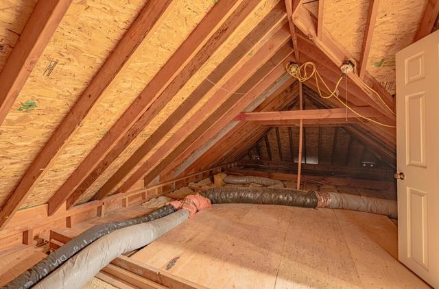 11394 Saddle Road, Monterey CA: https://media.crmls.org/mediaz/f32be354-e4bc-4762-9620-45007d0ea8c9.jpg