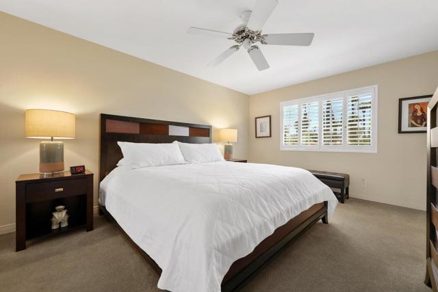 89 La Ronda Drive, Rancho Mirage CA: https://media.crmls.org/mediaz/f32c6d62-5c93-49dd-bd7d-74cf2cd6d763.jpg