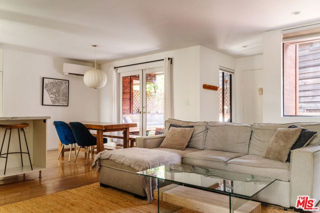 2 Bed Home for Sale in Venice, California