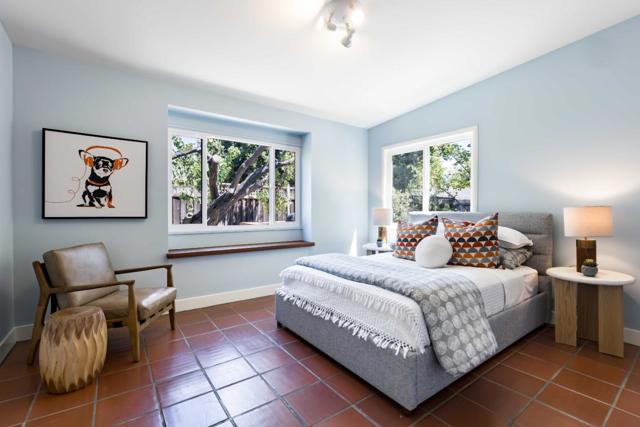 876 Southampton Drive, Palo Alto CA: https://media.crmls.org/mediaz/f32e2eb0-7ede-443b-8bf9-5d0b3c14a7e4.jpg