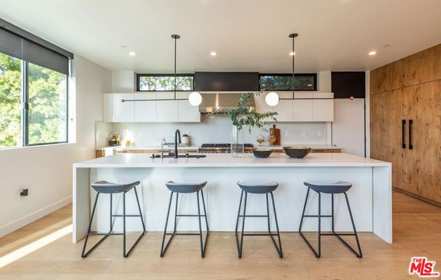 Drew Fenton | 552 Stassi Lane Santa Monica CA | MLS: 7333747