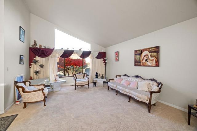 44500 Parkmeadow Drive, Fremont CA: https://media.crmls.org/mediaz/f335f61b-cdee-4c4c-9003-5c8c55aeae93.jpg