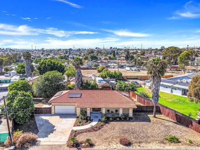 1660 Sycamore Dr., Chula Vista CA: https://media.crmls.org/mediaz/f339c2d8-3504-42b9-b2cd-070b665ad4a1.jpg