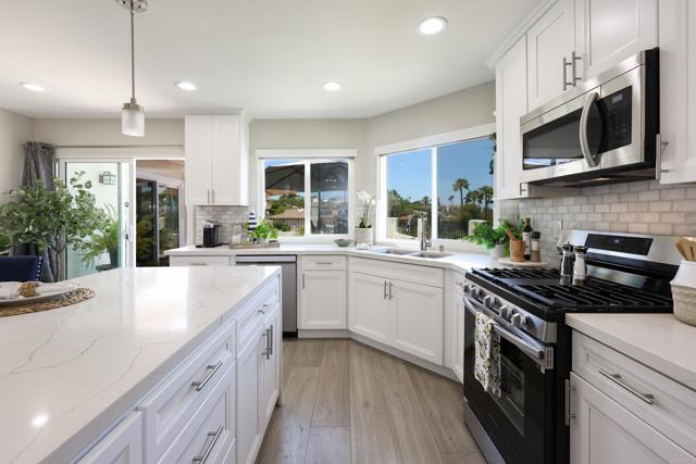 Detail Gallery Image 27 of 73 For 13356 Corte De Chucena, San Diego,  CA 92128 - 3 Beds | 2 Baths