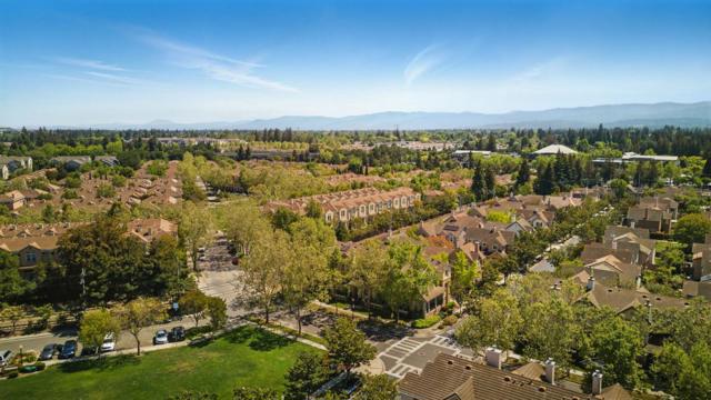 353 Whisman Station Drive, Mountain View CA: https://media.crmls.org/mediaz/f33b5a38-8374-4617-a0d4-bd1b348758bb.jpg