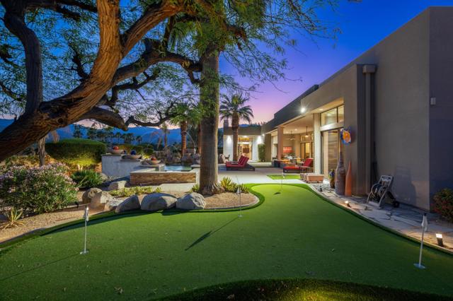 8 Ledgestone Lane, Rancho Mirage CA: https://media.crmls.org/mediaz/f33b7e30-1abb-463d-ae61-d31c6d4838aa.jpg