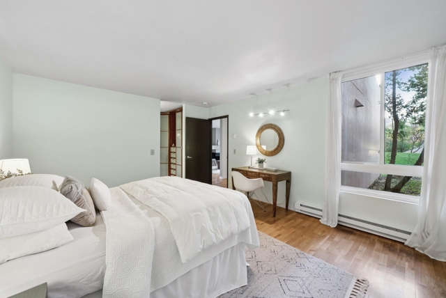 Image 18 of 56 For 2101 Shoreline Dr  153