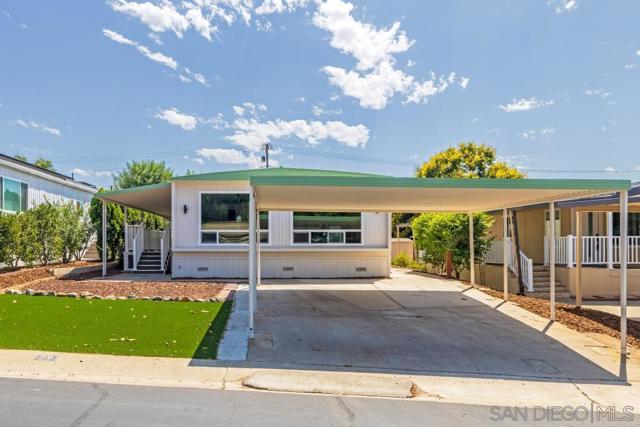 1120 Pepper Dr, El Cajon CA: https://media.crmls.org/mediaz/f33c4f5e-5487-4b2c-af5d-96559ea32cd8.jpg