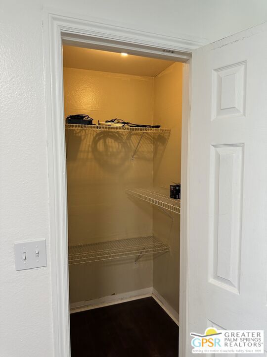 Image 12 of 30 For 64291 Spyglass Avenue 10