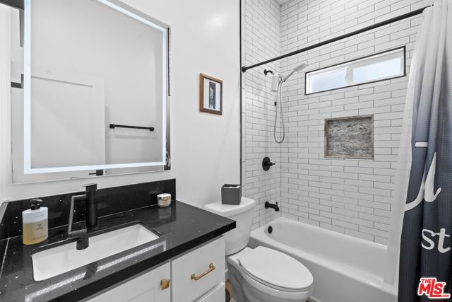 3170 Glenmanor Place, Los Angeles CA: https://media.crmls.org/mediaz/f33ddfa7-fc11-4426-bdff-63bbb2274ff8.jpg
