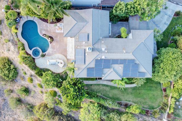 1649 Portside Place, San Marcos CA: https://media.crmls.org/mediaz/f33e203f-70e2-4e39-94ab-6a014005e059.jpg