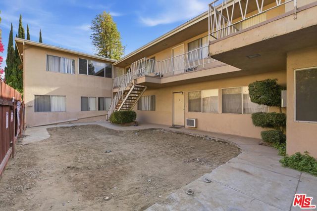 18611 Clark Street photo 5