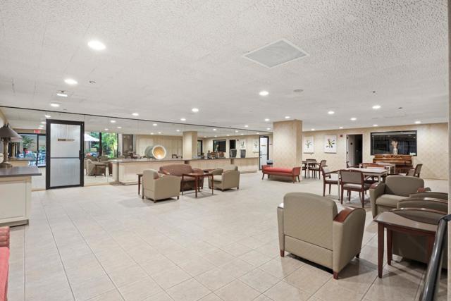 555 Laurel Avenue, San Mateo CA: https://media.crmls.org/mediaz/f33fd0bc-25c3-44d5-ae76-239b58458372.jpg