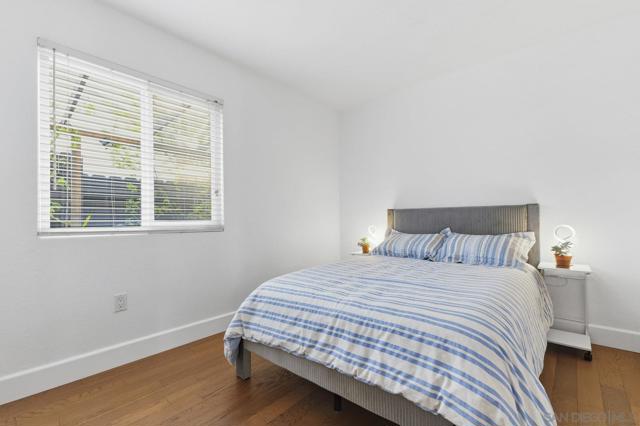 10985 Sunny Meadow St, San Diego CA: https://media.crmls.org/mediaz/f34159fc-ff3f-44b8-ba35-69cb88a6a1d3.jpg