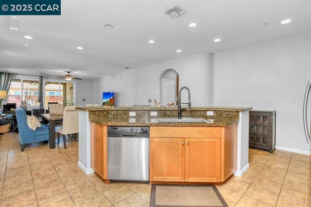 9956 Pyramid, Discovery Bay CA: https://media.crmls.org/mediaz/f341ee31-8bef-43c2-9cf1-e04d3720ae71.jpg
