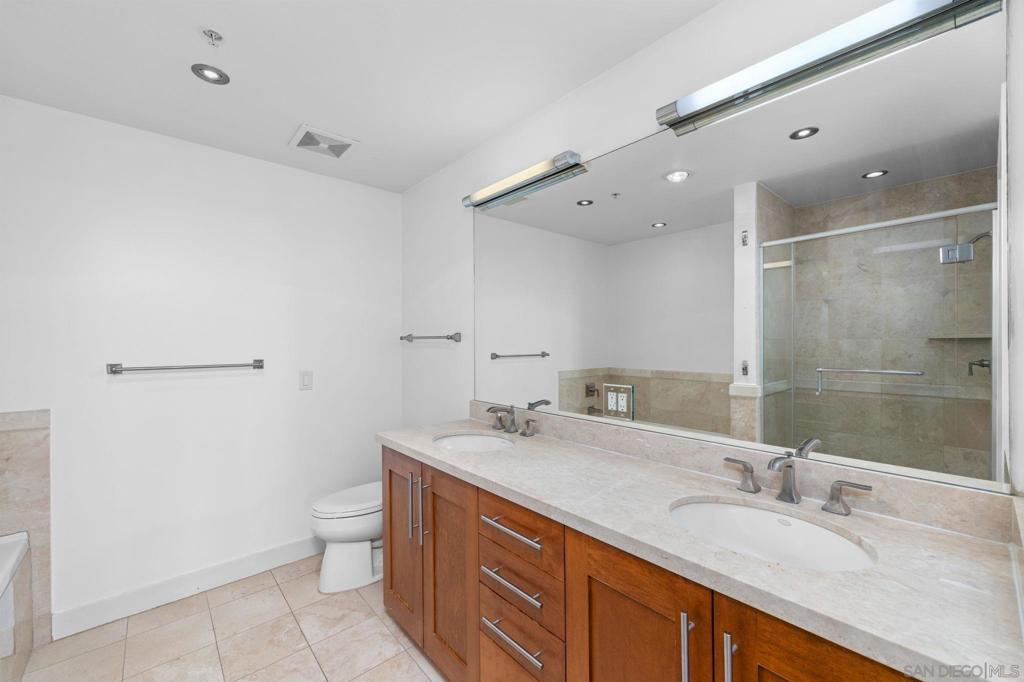 700 E Street - photo 19
