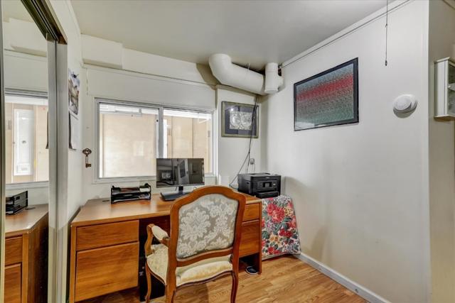 333 Elliot Street, San Francisco CA: https://media.crmls.org/mediaz/f343297c-20ed-4e1a-9b94-e5098361642d.jpg