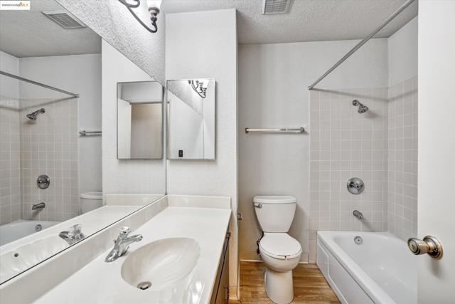 34607 Wells Ave, Fremont CA: https://media.crmls.org/mediaz/f343d3e7-c271-4475-817c-54f802007829.jpg