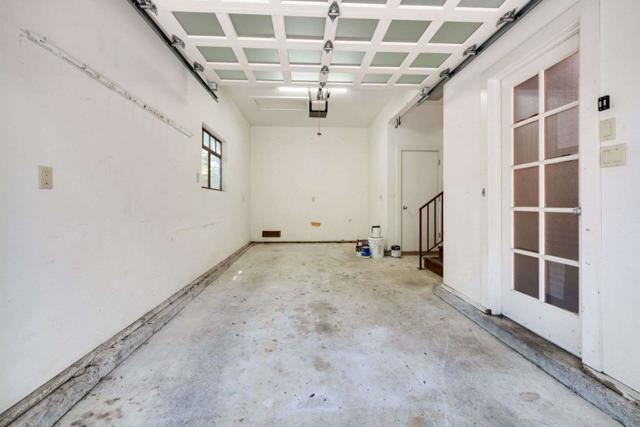 2513 Alpine Road, Menlo Park CA: https://media.crmls.org/mediaz/f343dd47-4157-493a-96a9-c3062910c5c3.jpg