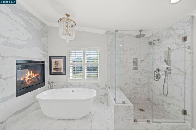 628 Sugarloaf Ct, Walnut Creek CA: https://media.crmls.org/mediaz/f343f43f-c695-40d6-84b0-50a0ab671401.jpg