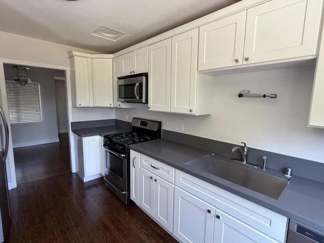 1054 Dale Place, Concord CA: https://media.crmls.org/mediaz/f34498ed-c678-4e0a-9824-b04342230376.jpg