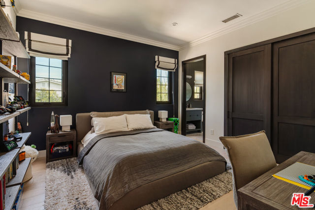 4656 Saloma Avenue, Sherman Oaks CA: https://media.crmls.org/mediaz/f345424b-0e37-47d0-bac1-534c8520e5fa.jpg