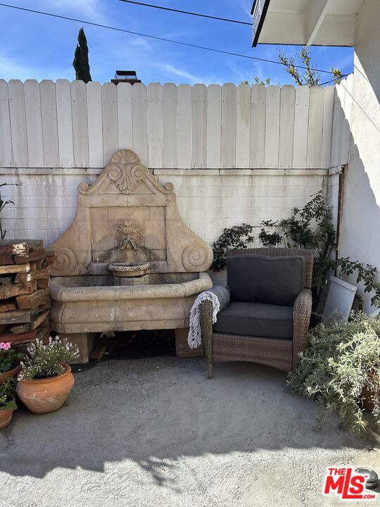 17209 Keswick Street, Lake Balboa CA: https://media.crmls.org/mediaz/f3454c57-94d5-45a6-ab8b-3fa42887ad01.jpg