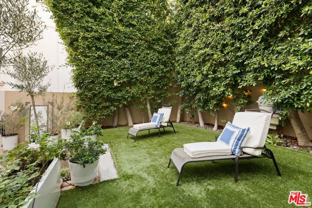 951 Ocean Avenue, 102 photo 21