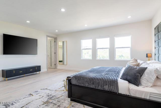 Detail Gallery Image 19 of 41 For 1909 Hazel Nut Ct, Agoura Hills,  CA 91301 - 5 Beds | 5/1 Baths
