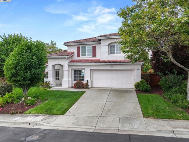 1000 Silver Maple Lane, Hayward CA: https://media.crmls.org/mediaz/f348ff71-afd6-420a-b238-3fd2447ccf23.jpg