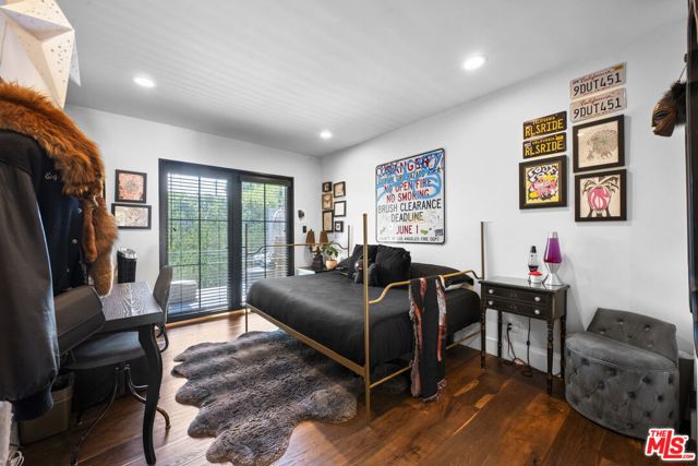 8961 Dicks Street, West Hollywood CA: https://media.crmls.org/mediaz/f349e356-f005-42d4-94d1-860206038305.jpg