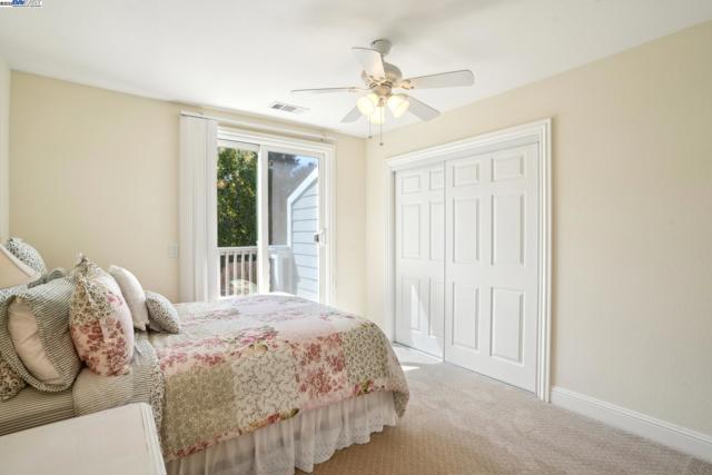 367 Mt Washington Way, Clayton CA: https://media.crmls.org/mediaz/f349f166-6edb-4307-a667-0a571ef0d5d2.jpg