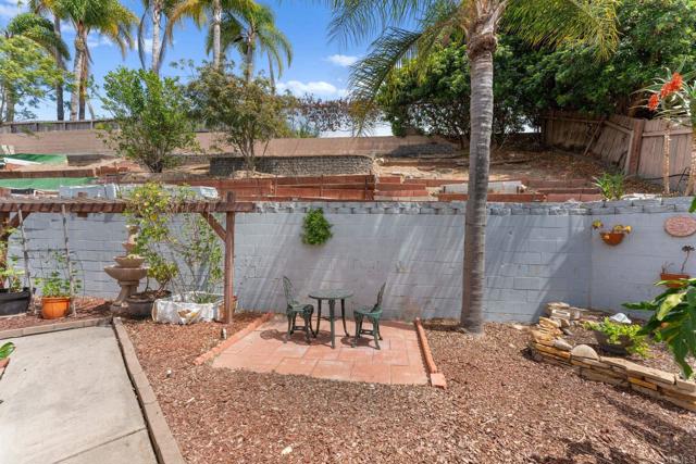 Detail Gallery Image 49 of 57 For 939 Chablis Ln, Vista,  CA 92083 - 4 Beds | 3 Baths