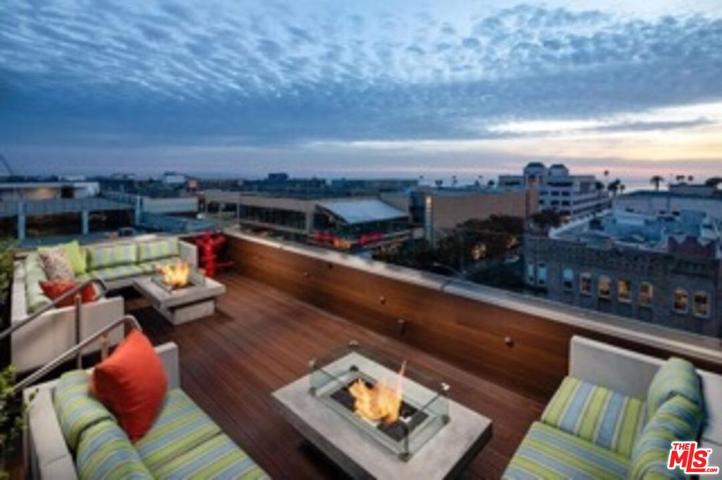 1453 3rd Street Promenade #511