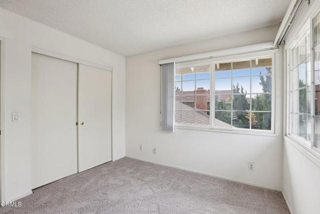 Detail Gallery Image 30 of 39 For 10856 Topeka Dr, Porter Ranch,  CA 91326 - 5 Beds | 4 Baths