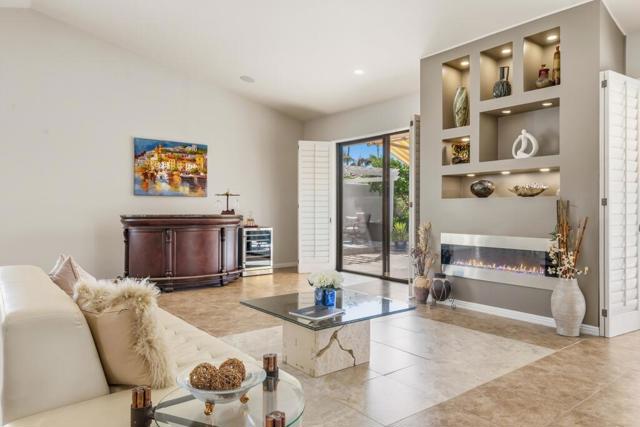75377 Montecito Drive, Indian Wells CA: https://media.crmls.org/mediaz/f34ba09a-5c72-4149-9533-9d3f23d4ae38.jpg
