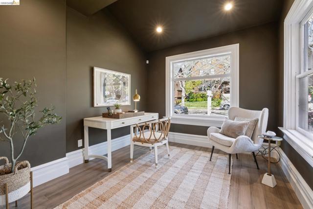 Image 21 of 59 For 231 Bonita Ave