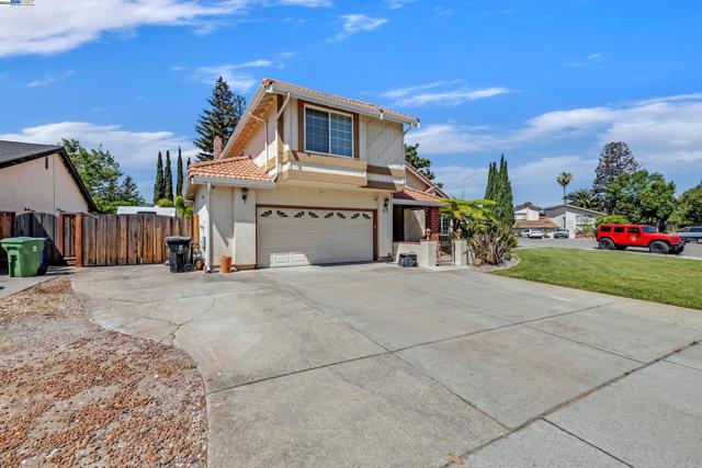 Image 2 of 42 For 45421 Parkmeadow Dr