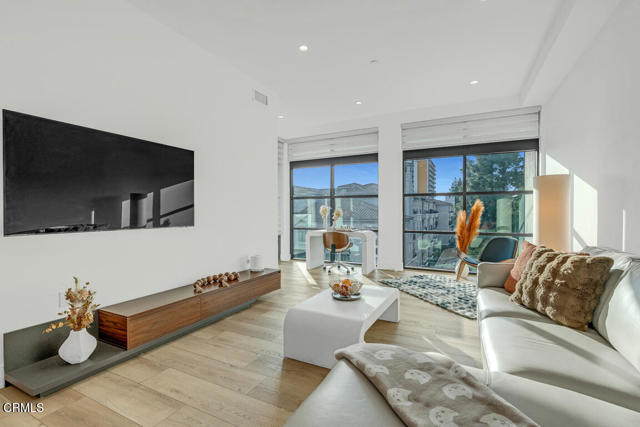 Detail Gallery Image 5 of 31 For 178 S Euclid Ave #412,  Pasadena,  CA 91104 - 1 Beds | 1 Baths