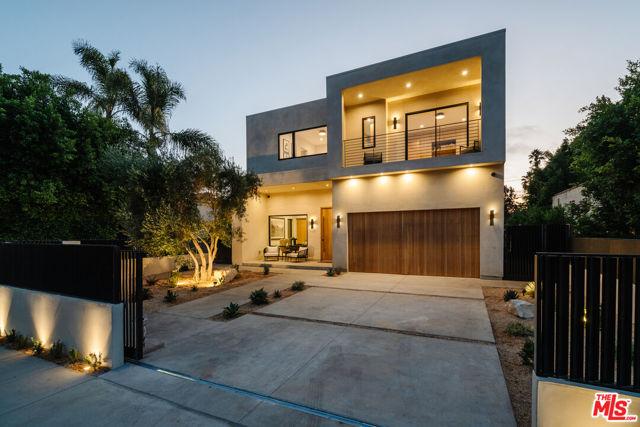 819 N Ogden Drive, Los Angeles CA: https://media.crmls.org/mediaz/f34cb137-1f4c-40be-b520-a6eaa896ad05.jpg