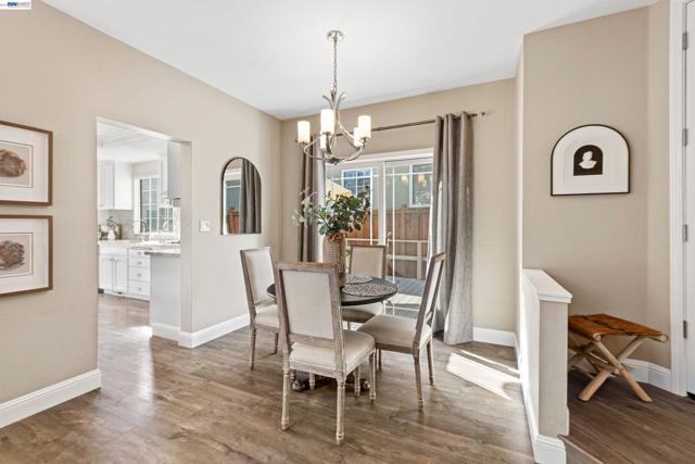 47 Summer Hill Court, Danville CA: https://media.crmls.org/mediaz/f34cb52e-b30b-49e7-9d5d-d502b4e7613f.jpg